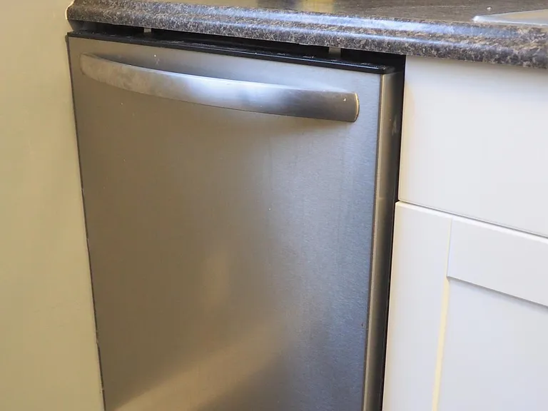Brand new dishwasher