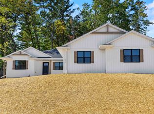 1093 Stordeur Dr, Green Bay, WI 54313