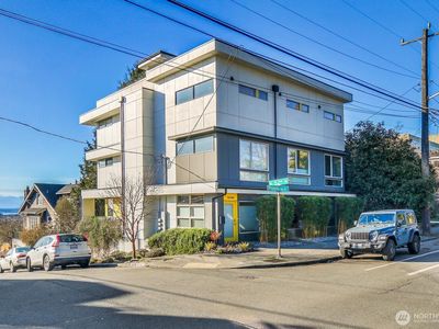 5201 Phinney Avenue N #B, Seattle, WA, 98103