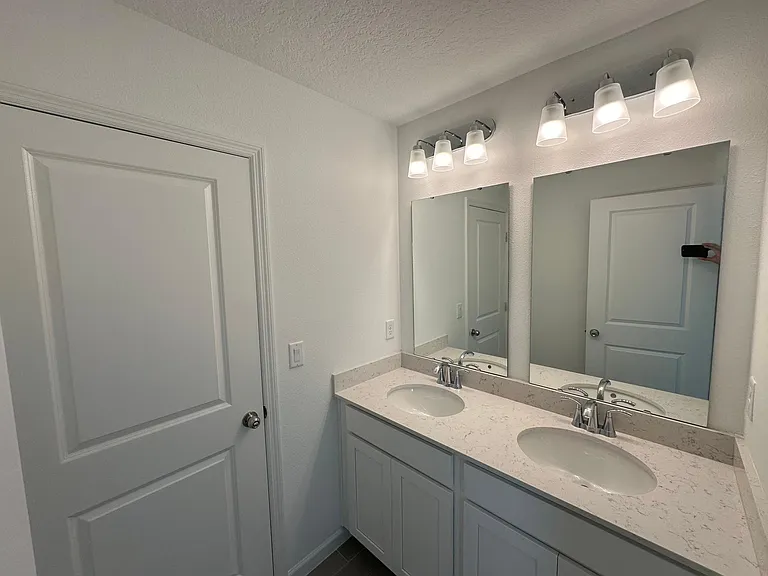 4086 Haydon Burns Pl — Photo 24