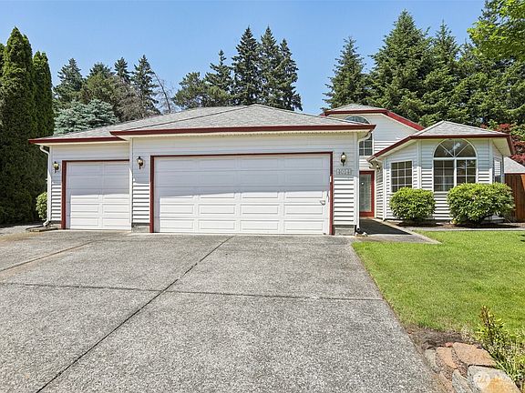 2nd image of 4014 NE 158th Avenue