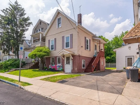 305 W Clay Ave, Roselle Park Boro, NJ 07204