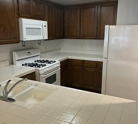 3rd image of 1119 Via Montoya #20