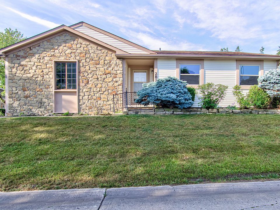 1st image of 2818 Saddle Barn West Dr
