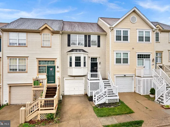 124 Oliver Ct, Purcellville, VA 20132