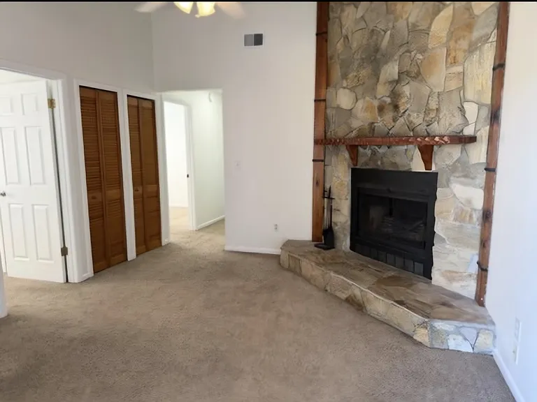 813 Poinciana St — Photo 9