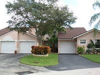 1st image of 1228 W Lakes Dr