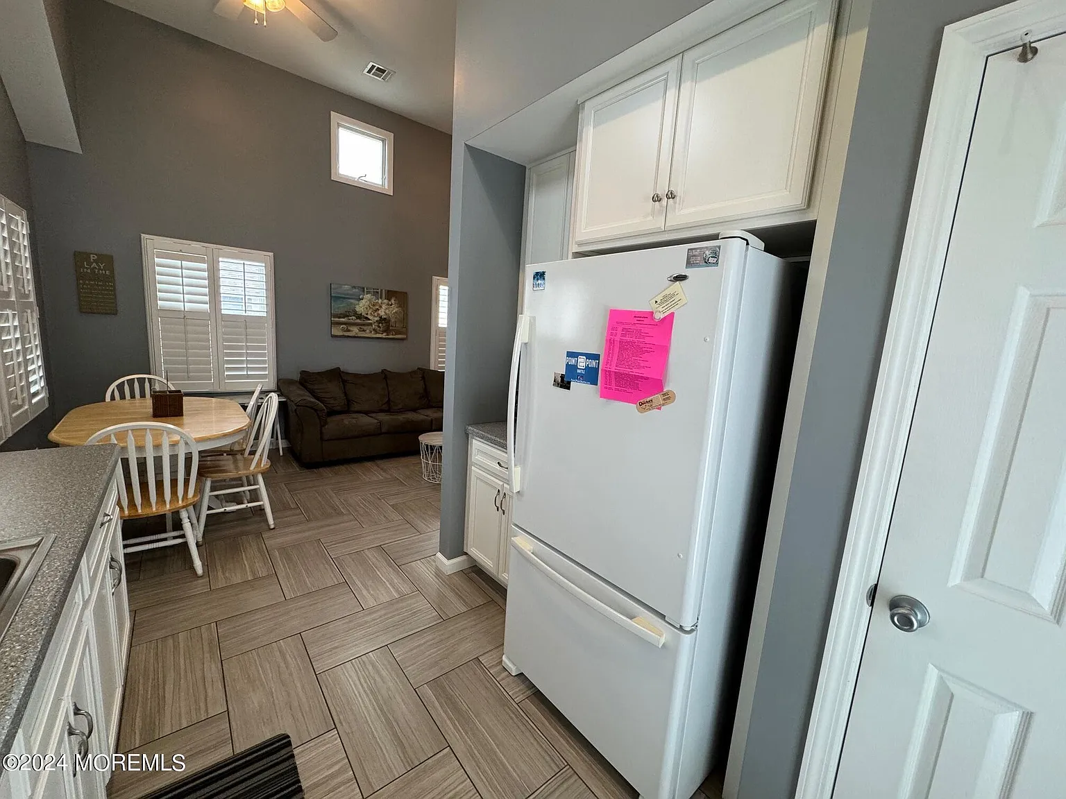 2 bed, 560 sqft, $2,000 — Photo 3