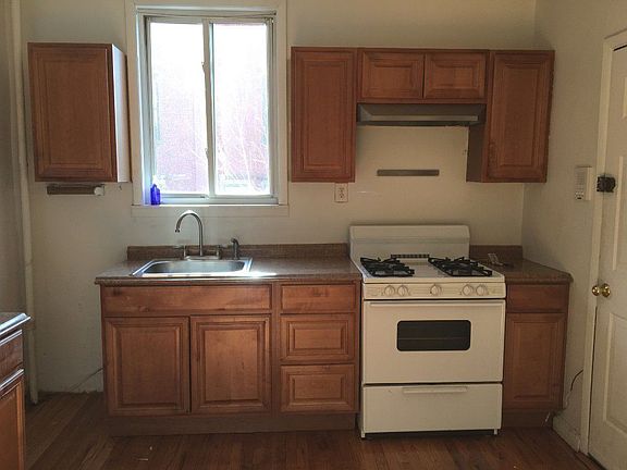 5th image of 465 Court St #1