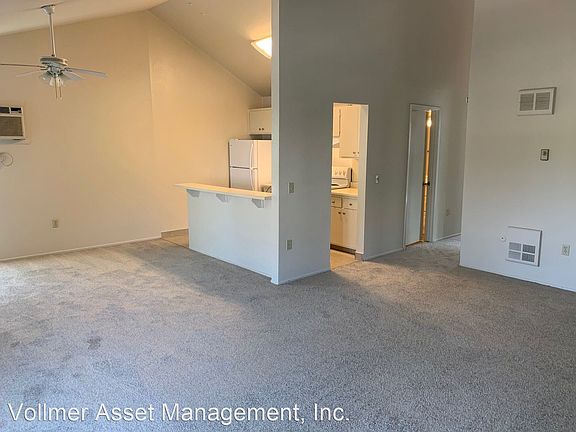 3rd image of 1851 Trinity Ave APT 206