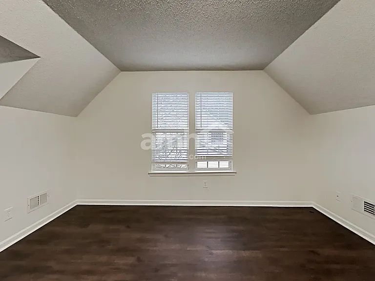 13929 Hatton Cross Dr — Photo 20