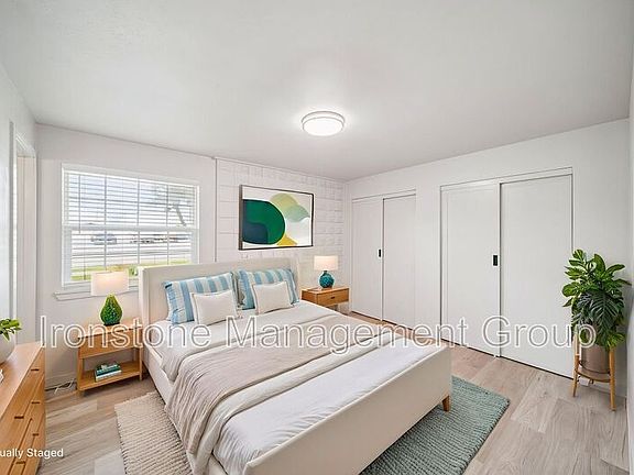 2nd image of 109 S 9th St APT 201