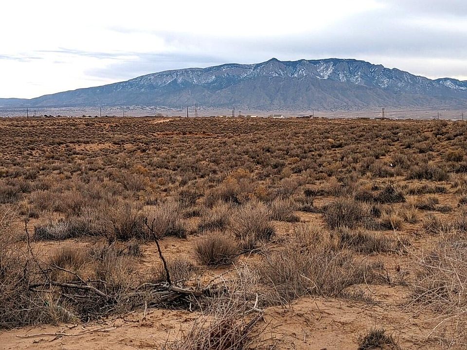 1st image of 2611 Pendragon St