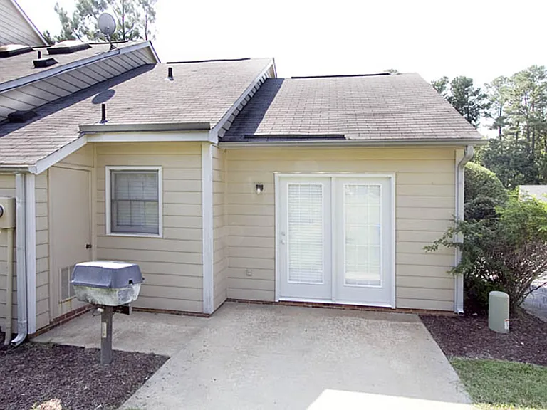 2651 Hitchcock Dr — Photo 11