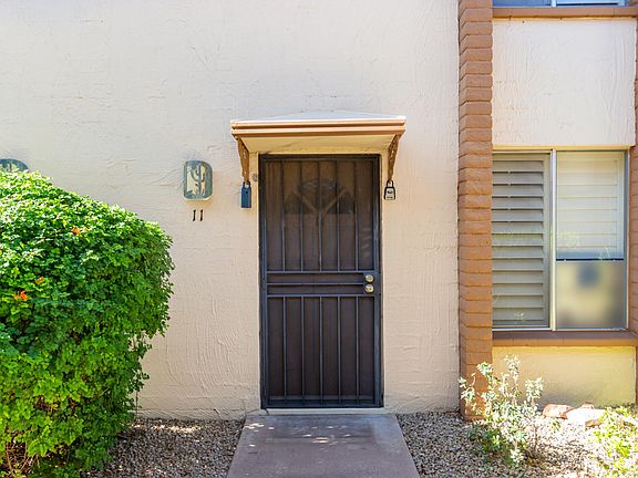 2nd image of 4848 N Woodmere Fairway APT 11