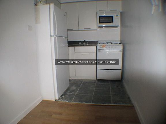 3rd image of 4323 Ithaca St APT 1D