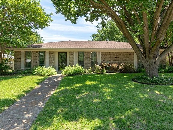2nd image of 2728 Chadwick Dr