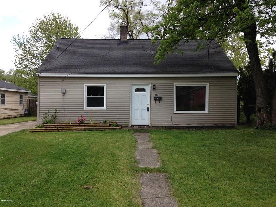1st image of 212 Murray St SE