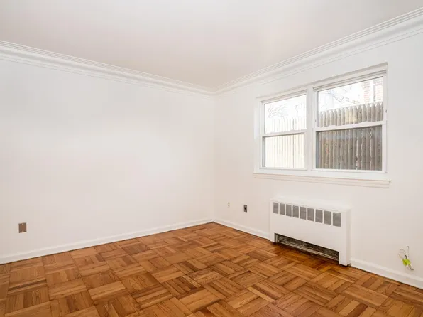 2510 Bouck Ave, Bronx, NY 10469