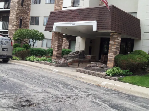 3300 Carriage Way Dr #317, Arlington Heights, IL 60004