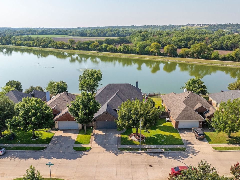 1st image of 9040 River Falls Dr