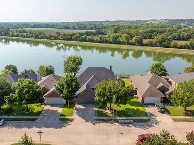 9040 River Falls Dr, Fort Worth, TX, 76118