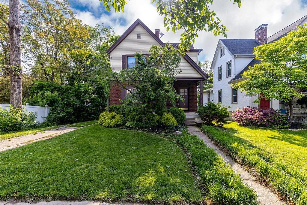 Real estate listing image
