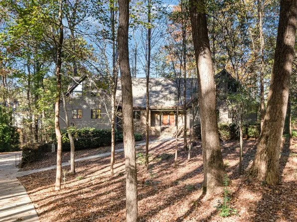 106 Springbrook Pl, Cary, NC 27518