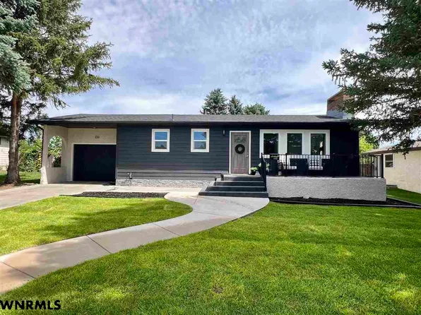 1730 Nelson Ave, Gering, NE 69341