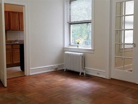 3rd image of 3736 86th St APT 4B