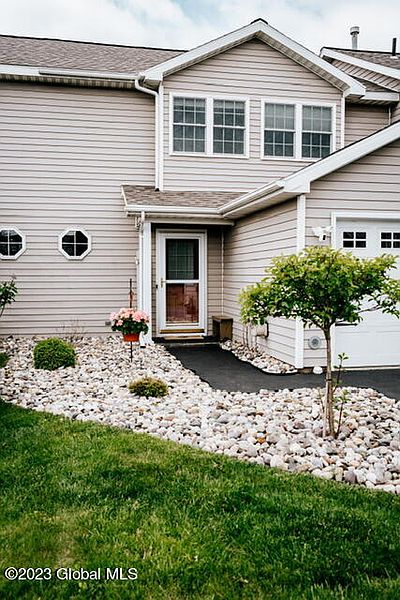 2nd image of 88 Marsdale Court Court