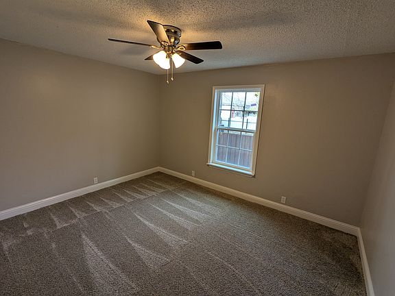 5th image of 1322 Caldwell St APT 202