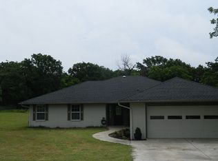 6804 Hidden Hills Dr, Edmond, OK 73034