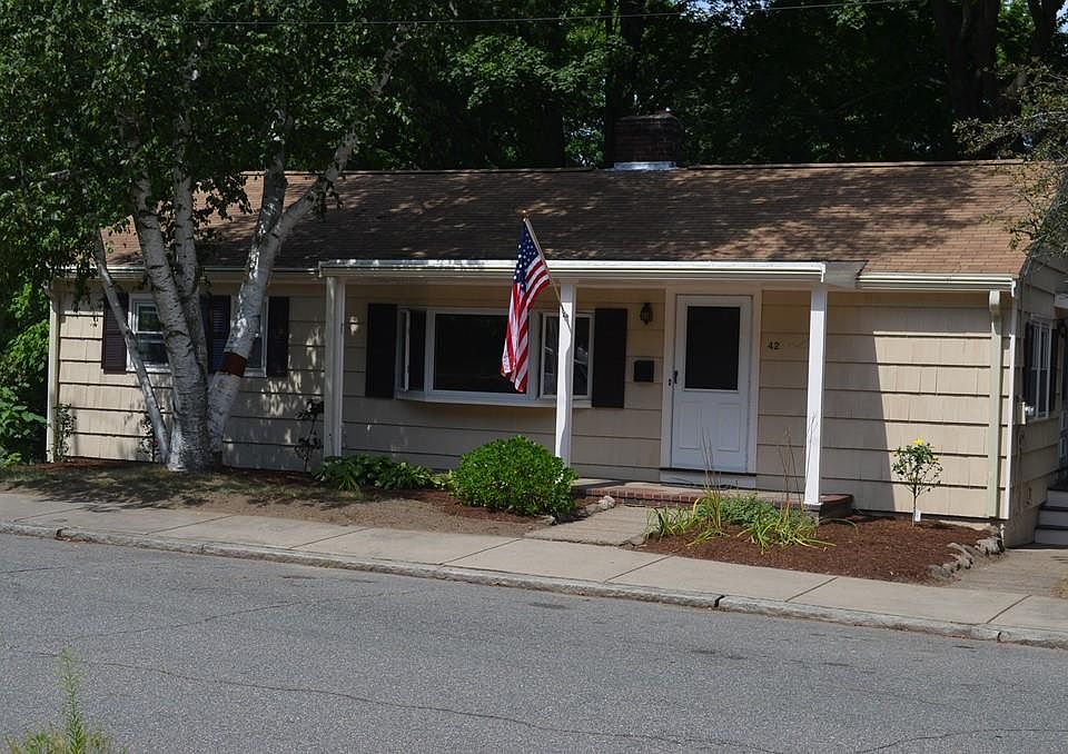 1st image of 42 Appleton Ave
