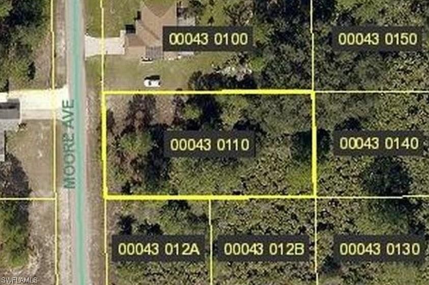 1st image of 702 Moore AVE