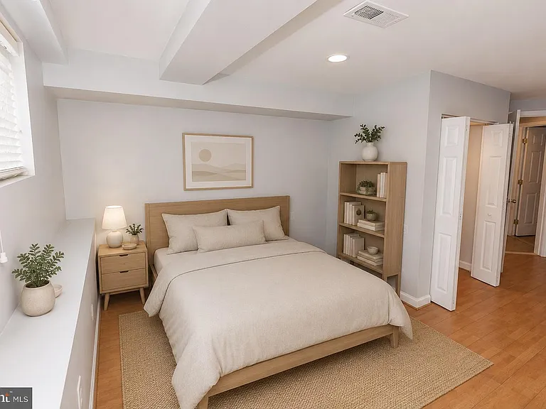 1437 E Capitol St SE #B — Photo 10