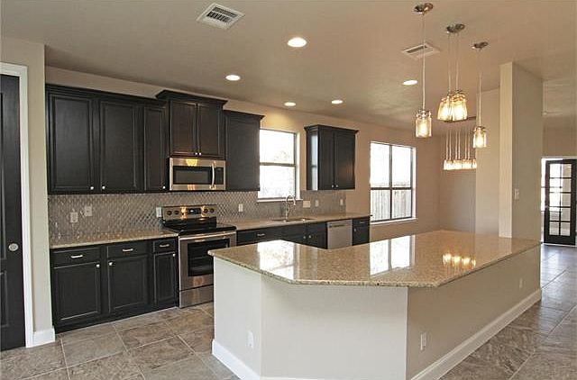 1st image of 242 Woodlake Dr