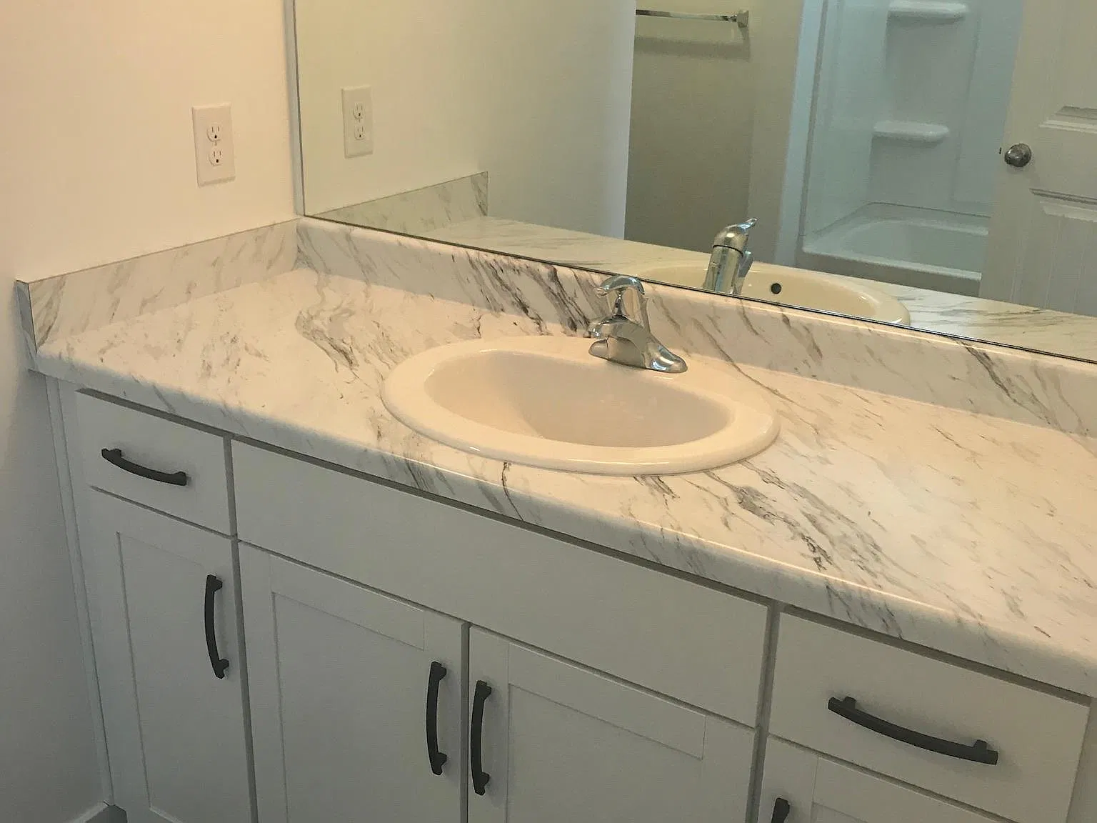 3 bed, 2.5 bath, 3085 sqft, $2,750 — Photo 4