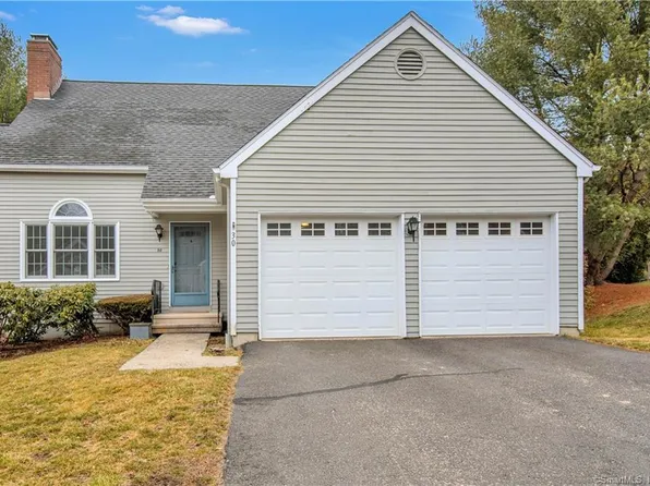 30 Woodbury Hill #30, Woodbury, CT 06798