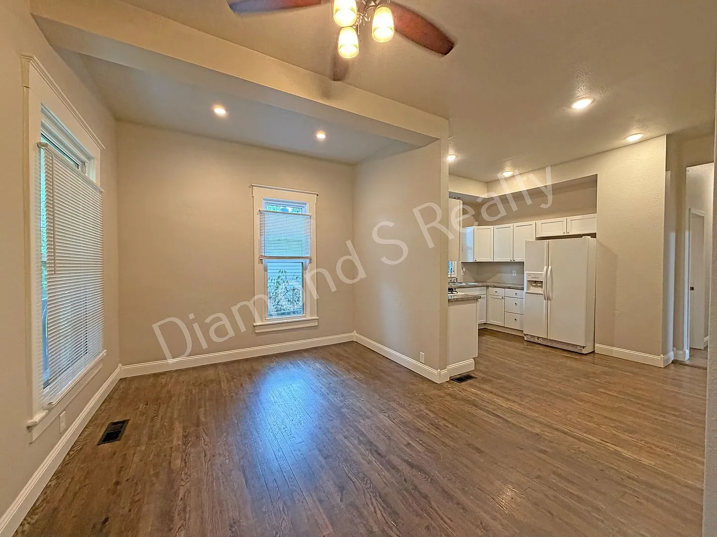 Beautifully Updated 4 Bedroom Home Available Now — Photo 4