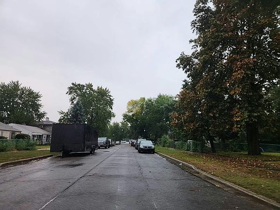 4th image of 4331 Elm Ave
