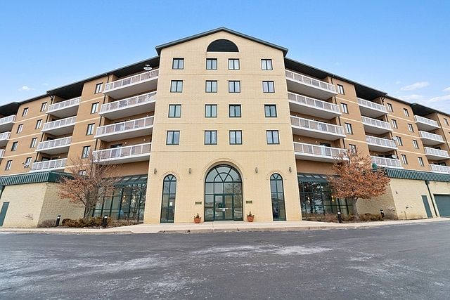 1st image of 1500 S Ardmore Ave APT 514