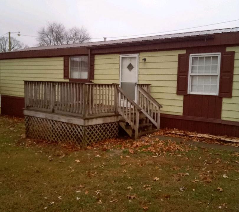 1st image of 18 Highland Hills Dr