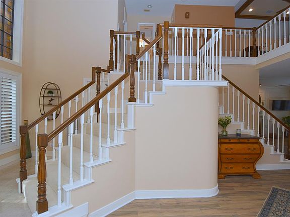 5th image of 1714 Chateau Bend Ct