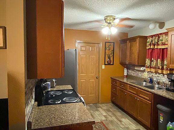 3rd image of 1230 College St