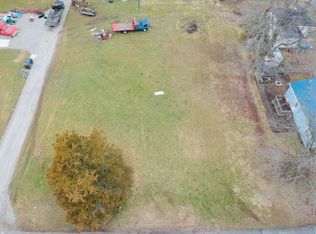215 E Pleasant St, Churubusco, IN