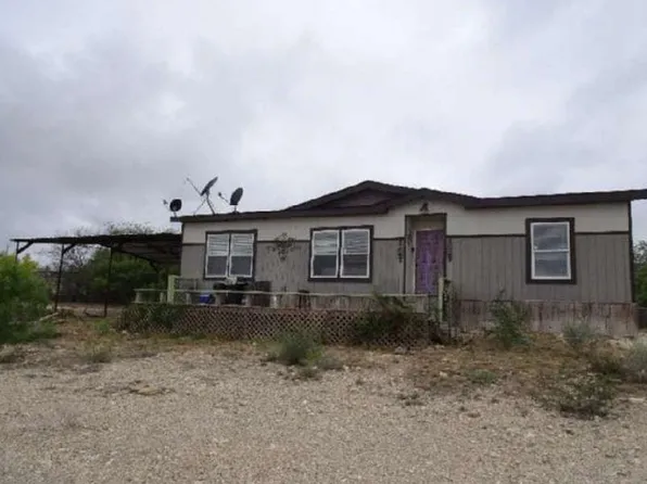 609 W El Paso St, Brackettville, TX 78832