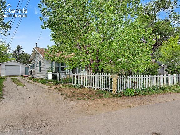 2nd image of 1830 Mesita Ct