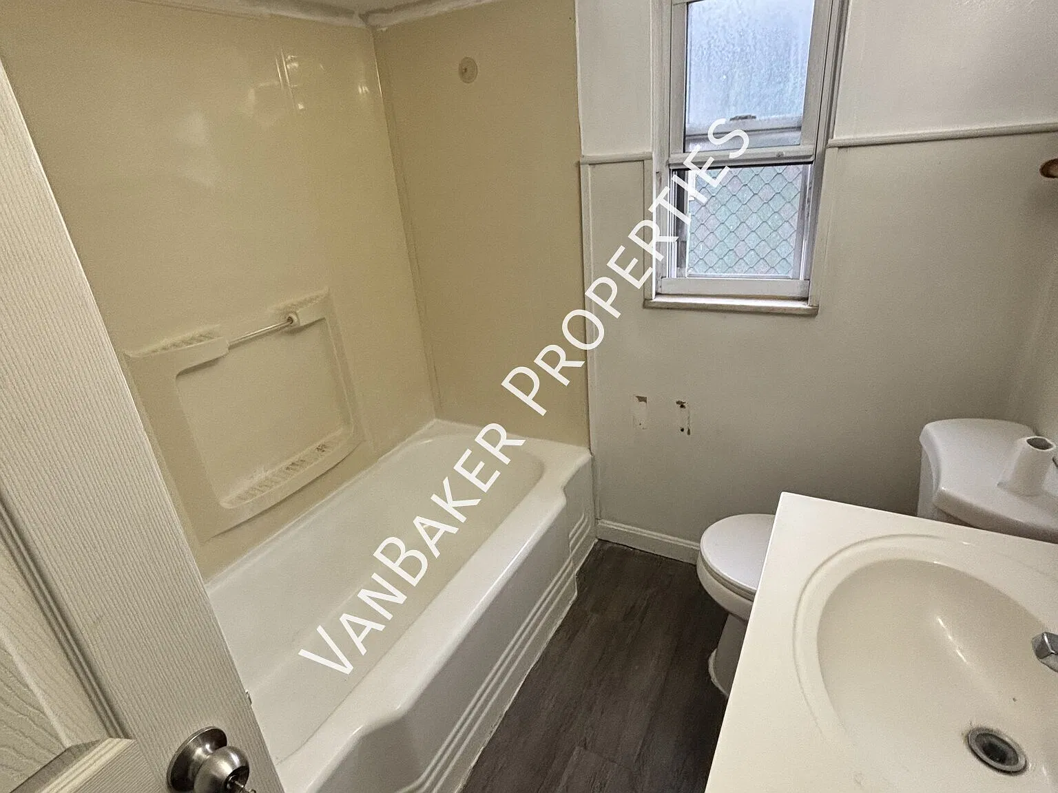 2 bed, $1,250 — Photo 3