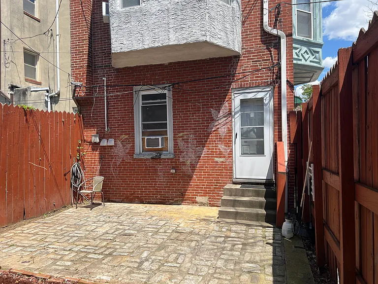 500 N 34th St #1 — Photo 19